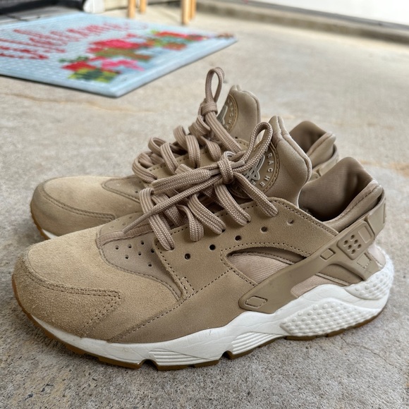 used nike sneakers for sale